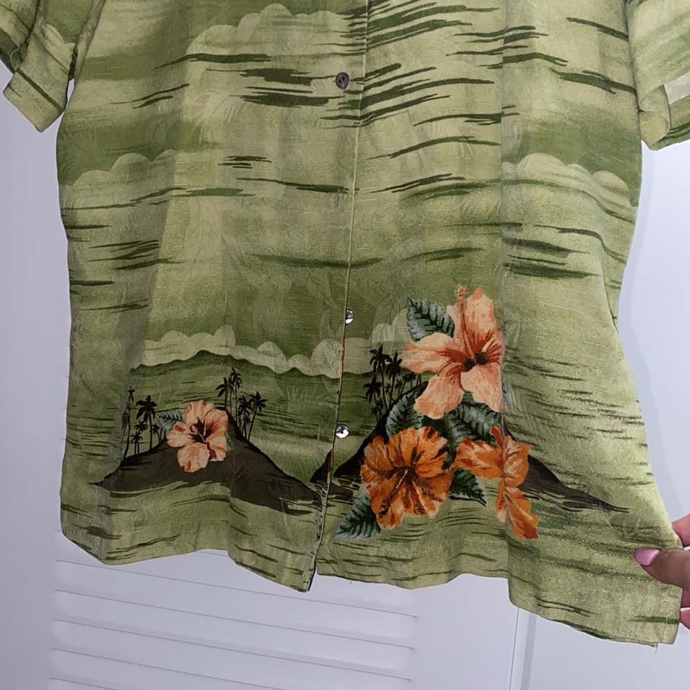 Tommy Bahama Green Button Down Blouse - Picture 3 of 5